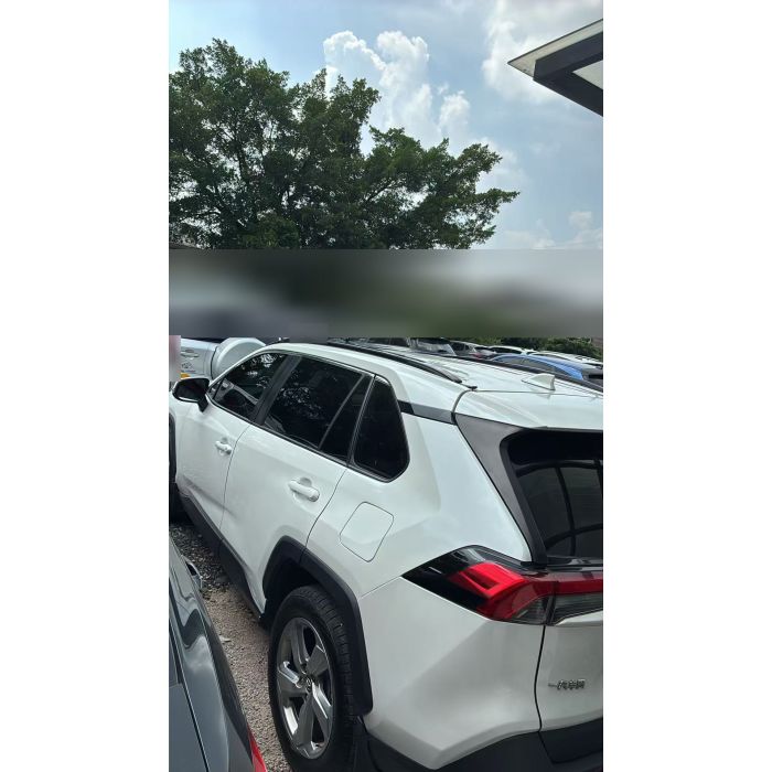 Toyota RAV4 essence 2L 2020 à réserver