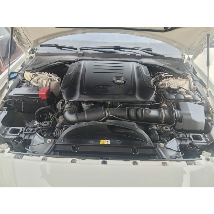 JAGUAR XE PRESTIGE 20D | 2017 | 110 000 km